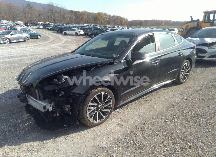 Photo 2 of 2020 Hyundai Sonata LIMITED (VIN 5NPEH4J25LH020032)