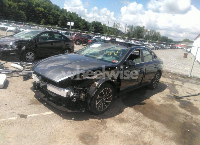 Photo 2 of 2020 Hyundai Sonata LIMITED (VIN 5NPEH4J29LH004660)