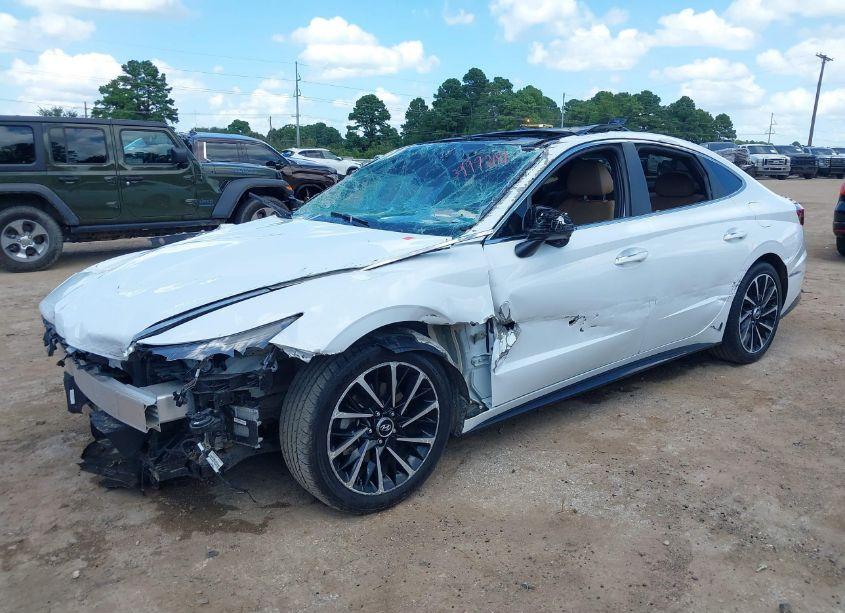 Photo 2 of 2021 Hyundai Sonata LIMITED (VIN 5NPEH4J29MH064553)