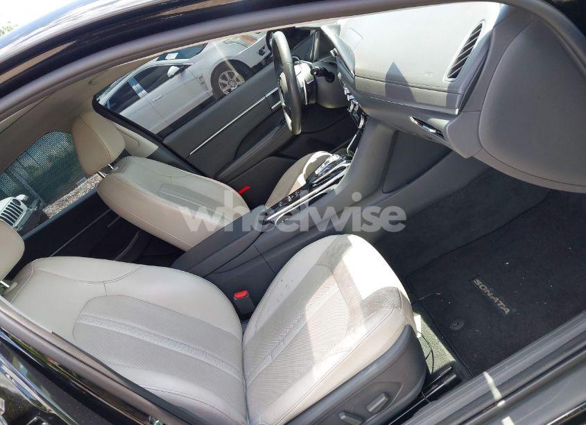 Photo 5 of 2021 Hyundai Sonata LIMITED (VIN 5NPEH4J29MH117459)