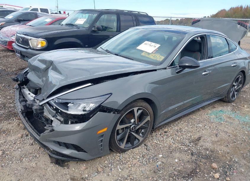Photo 2 of 2021 Hyundai Sonata SEL PLUS (VIN 5NPEJ4J21MH107884)