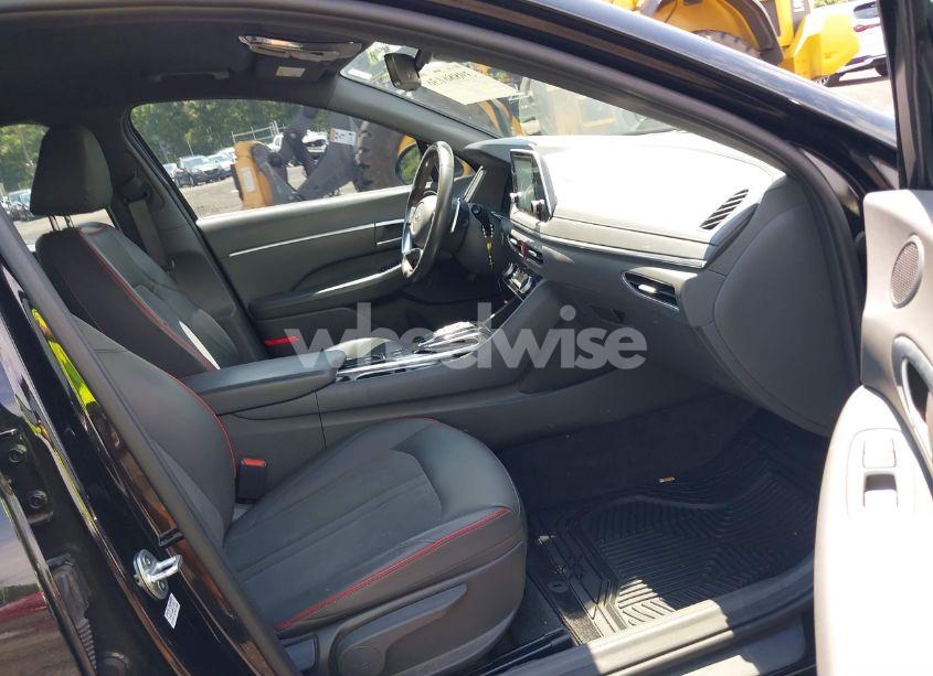 Photo 5 of 2021 Hyundai Sonata SEL PLUS (VIN 5NPEJ4J25MH107614)