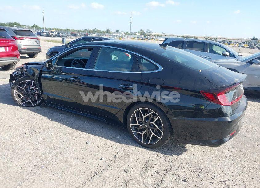 Photo 3 of 2021 Hyundai Sonata N LINE (VIN 5NPEK4JC2MH108693)