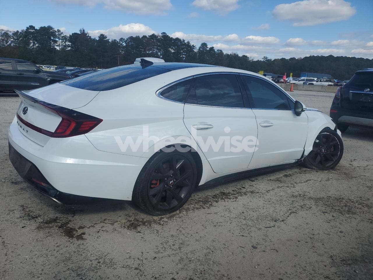 Photo 3 of 2022 HYUNDAI SONATA N LINE (VIN 5NPEK4JC7NH147488)