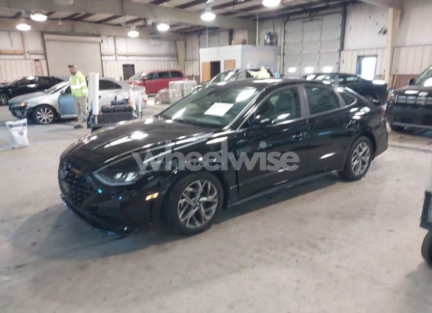 Photo 2 of 2021 Hyundai Sonata SEL (VIN 5NPEL4JA0MH077066)