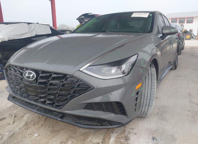 Photo 2 of 2021 Hyundai Sonata SEL (VIN 5NPEL4JA2MH106390)