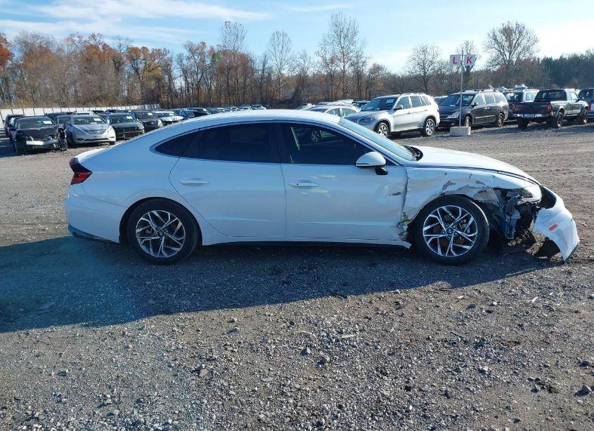 Photo 13 of 2021 Hyundai Sonata SEL (VIN 5NPEL4JA3MH085825)