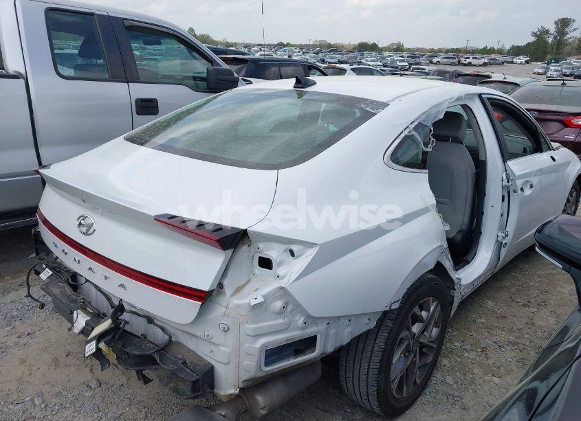 Photo 4 of 2021 Hyundai Sonata SEL (VIN 5NPEL4JA3MH121657)