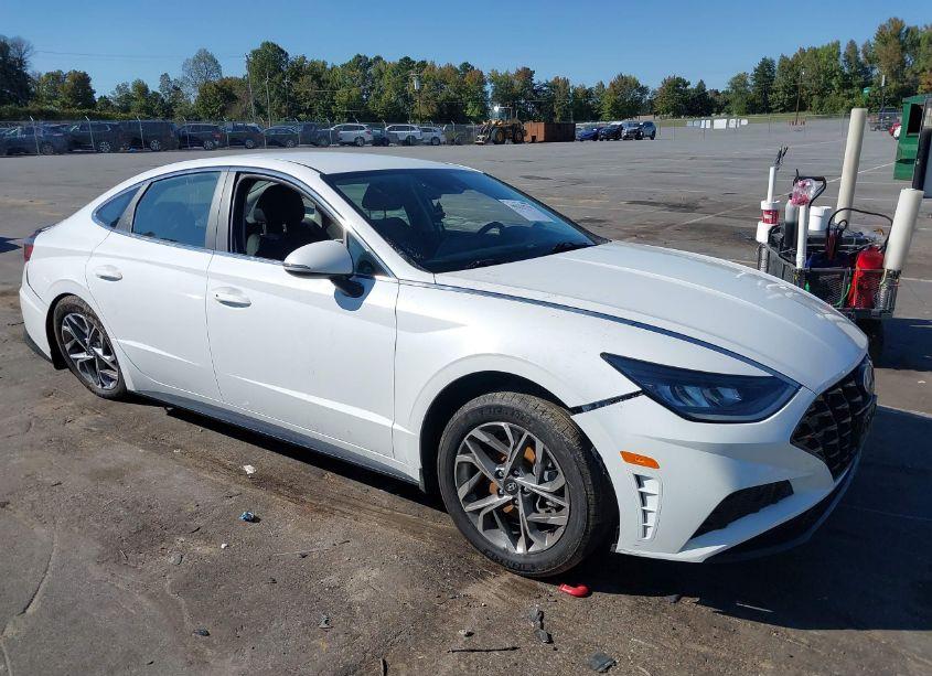 2021 Hyundai Sonata SEL (VIN 5NPEL4JA4MH084103) main photo