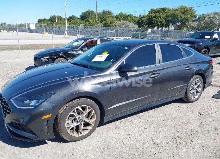 Photo 2 of 2021 Hyundai Sonata SEL (VIN 5NPEL4JA7MH093264)