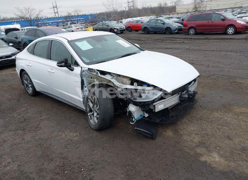 2021 Hyundai Sonata SEL (VIN 5NPEL4JA9MH105933) main photo