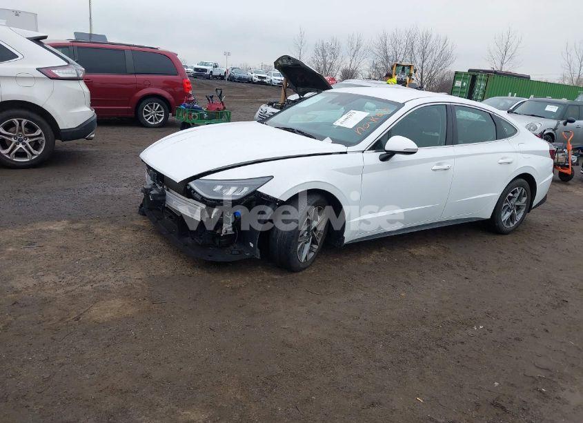 Photo 2 of 2021 Hyundai Sonata SEL (VIN 5NPEL4JA9MH105933)