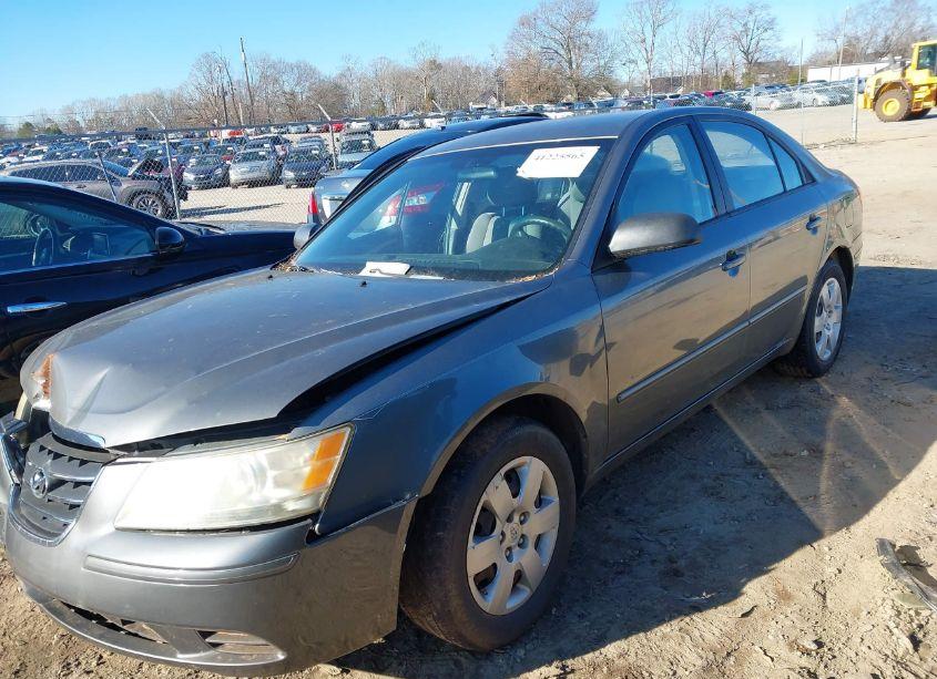 Photo 2 of 2009 Hyundai Sonata GLS (VIN 5NPET46C09H544004)