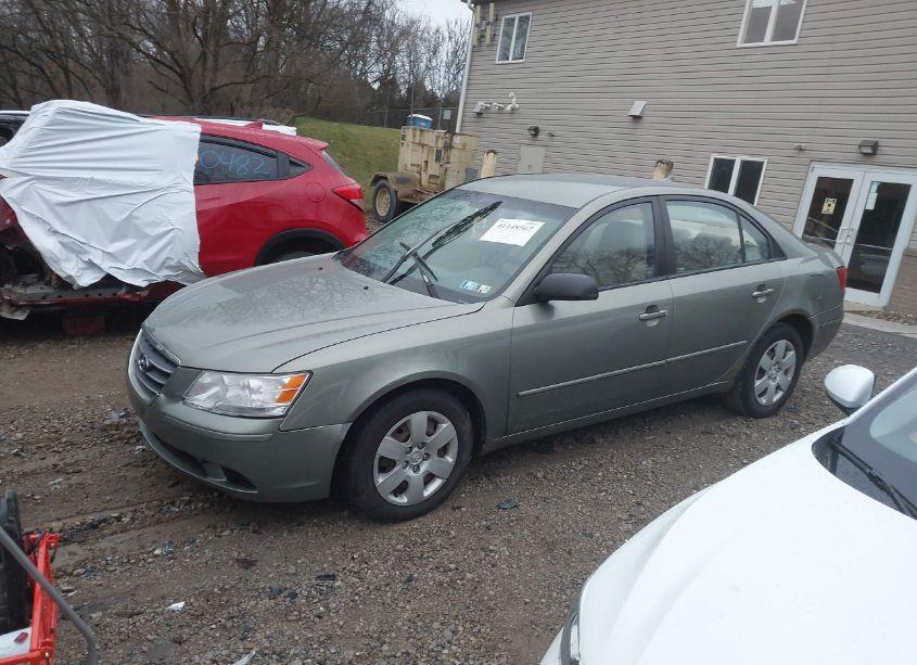 Photo 2 of 2009 Hyundai Sonata GLS (VIN 5NPET46C29H440677)
