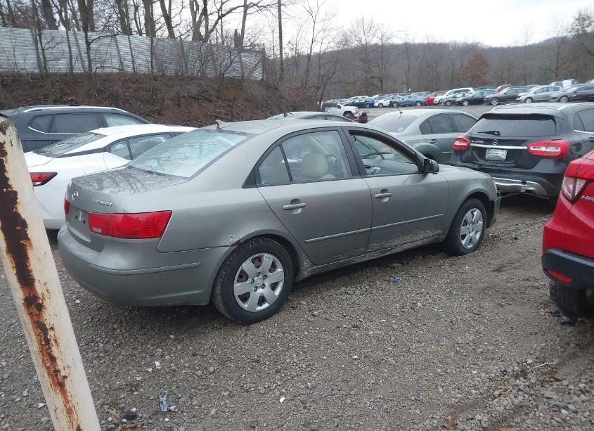 Photo 4 of 2009 Hyundai Sonata GLS (VIN 5NPET46C29H440677)