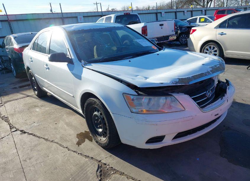 2009 Hyundai Sonata GLS (VIN 5NPET46C29H493251) main photo