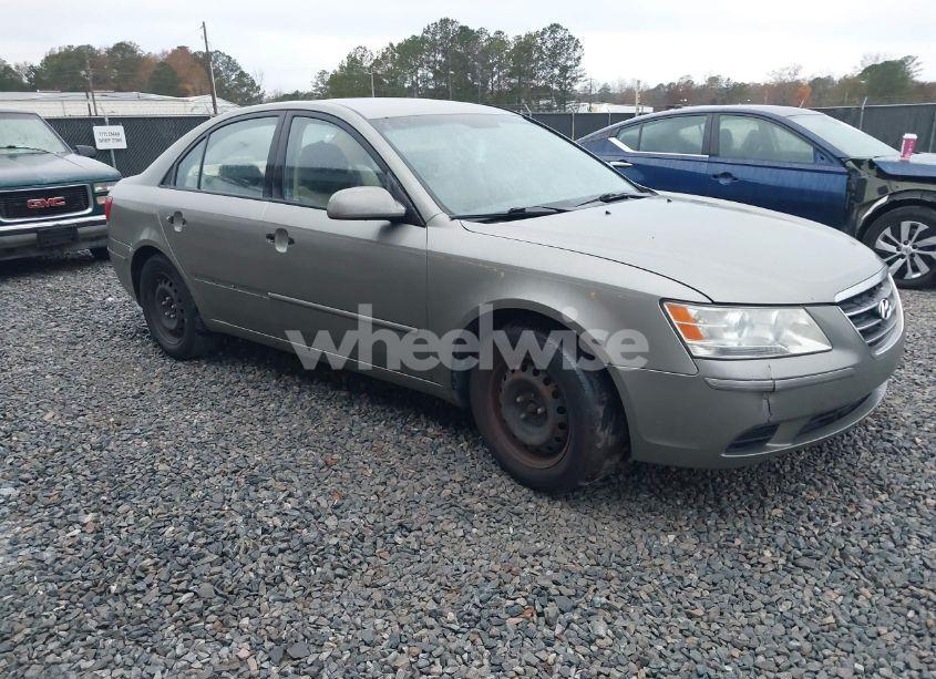 2009 Hyundai Sonata GLS (VIN 5NPET46C29H500845) main photo