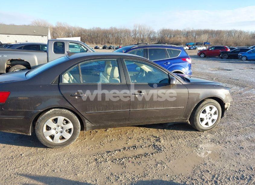 2009 Hyundai Sonata GLS (VIN 5NPET46C29H563721) main photo