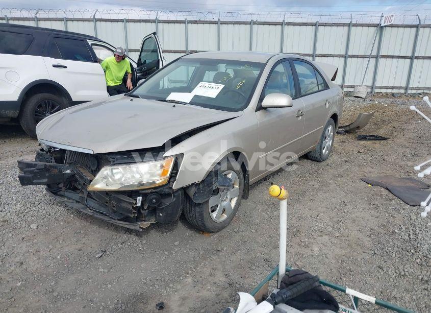 Photo 2 of 2009 Hyundai Sonata GLS (VIN 5NPET46C69H424661)
