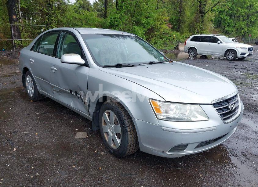 2009 Hyundai Sonata GLS (VIN 5NPET46C69H557498) main photo