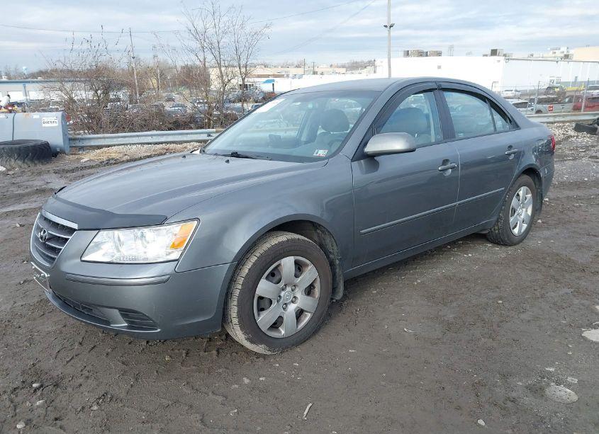 Photo 2 of 2009 Hyundai Sonata GLS (VIN 5NPET46C89H420160)