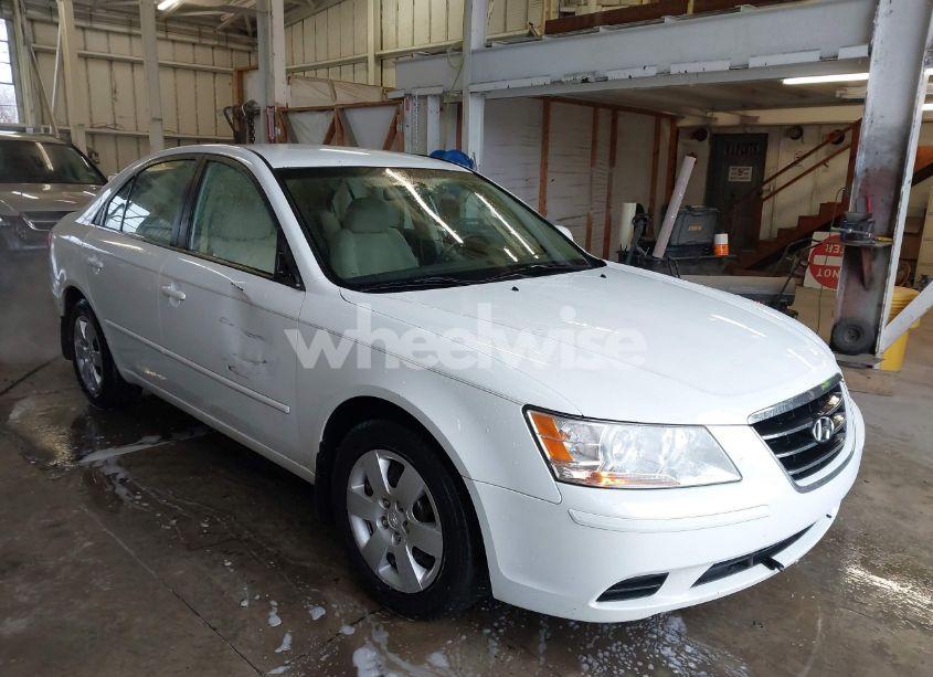 2009 Hyundai Sonata GLS (VIN 5NPET46C89H524468) main photo