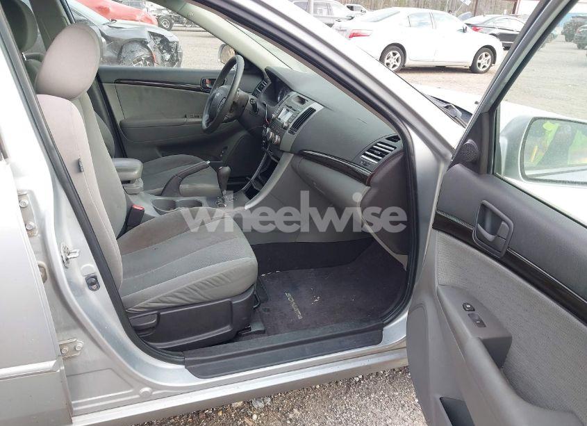 Photo 5 of 2009 Hyundai Sonata GLS (VIN 5NPET46C89H557518)