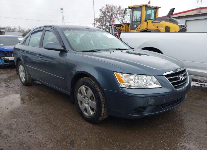 2010 Hyundai Sonata GLS (VIN 5NPET4AC9AH609816) main photo