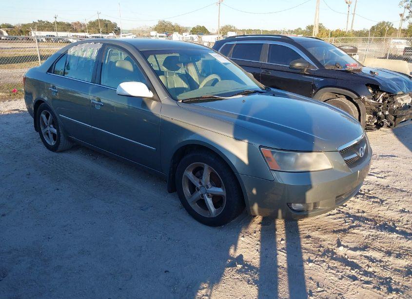 2008 Hyundai Sonata LIMITED/SE (VIN 5NPEU46C18H362498) main photo