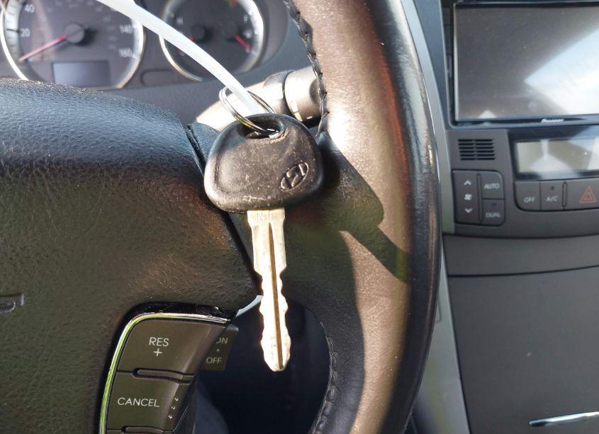 Photo 11 of 2009 Hyundai Sonata LIMITED (VIN 5NPEU46C49H547520)