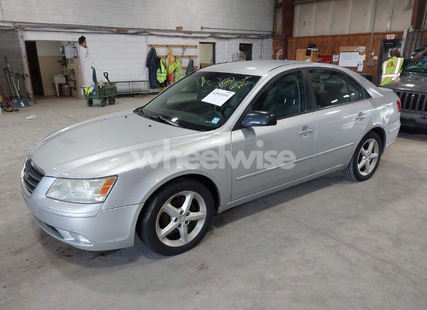 Photo 2 of 2009 Hyundai Sonata SE (VIN 5NPEU46C59H510587)