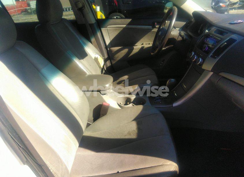 Photo 5 of 2009 Hyundai Sonata SE (VIN 5NPEU46C79H511482)