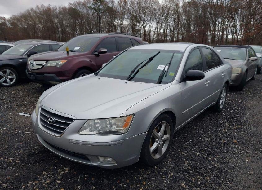 Photo 2 of 2009 Hyundai Sonata SE (VIN 5NPEU46C99H510169)