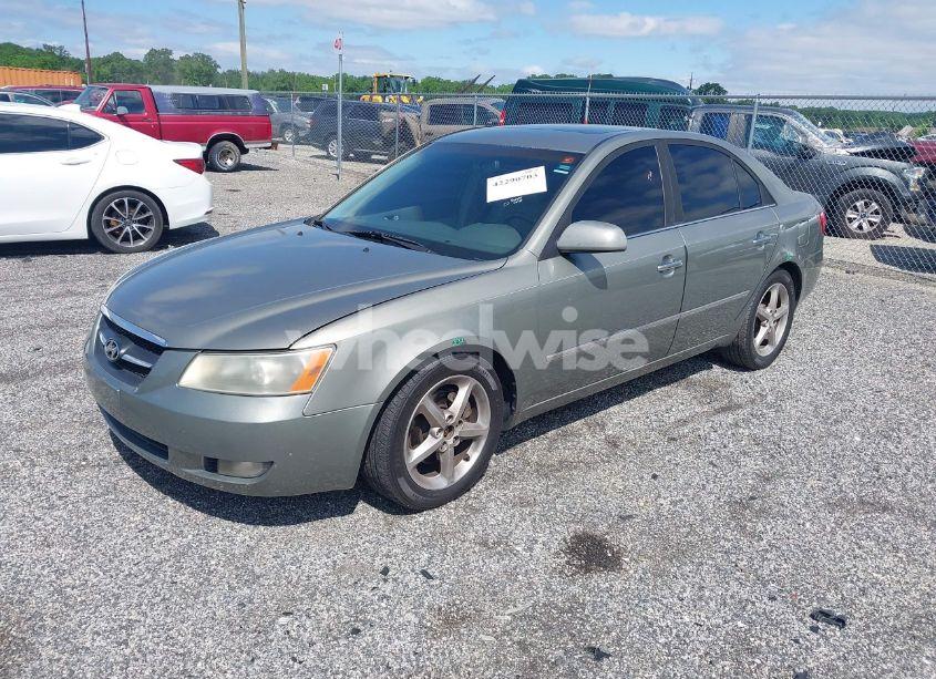 Photo 2 of 2008 Hyundai Sonata LIMITED V6/SE V6 (VIN 5NPEU46F08H311066)