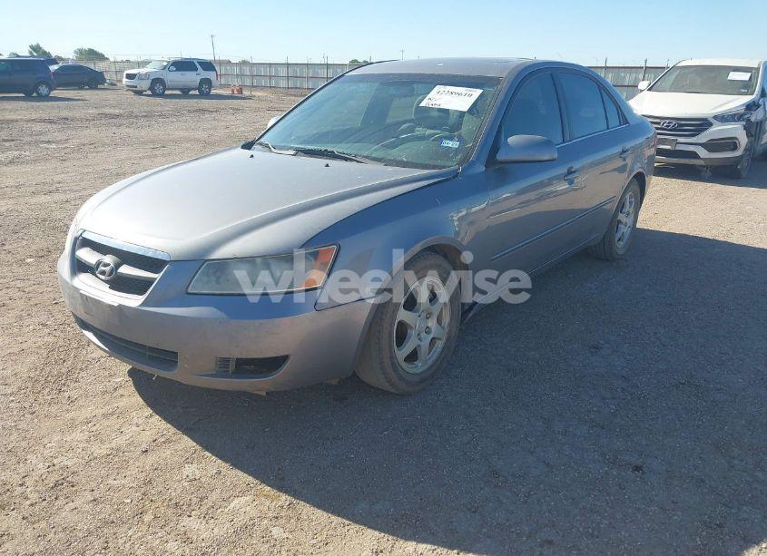 Photo 2 of 2007 Hyundai Sonata SE/LIMITED (VIN 5NPEU46F17H158311)