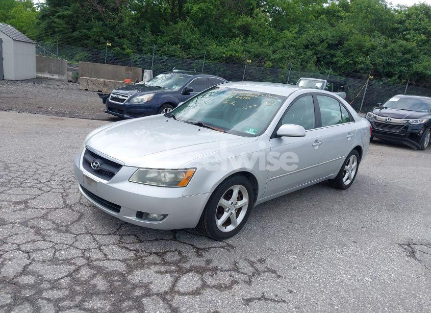 Photo 2 of 2007 Hyundai Sonata LIMITED/SE V6 (VIN 5NPEU46F27H215938)