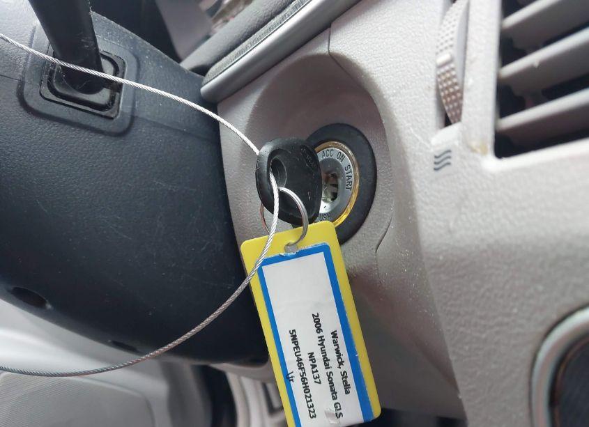 Photo 11 of 2006 Hyundai Sonata GLS V6/LX V6 (VIN 5NPEU46F56H021323)