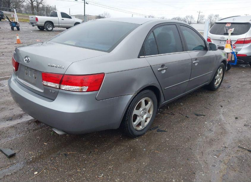 Photo 4 of 2006 Hyundai Sonata GLS V6/LX V6 (VIN 5NPEU46F56H021323)