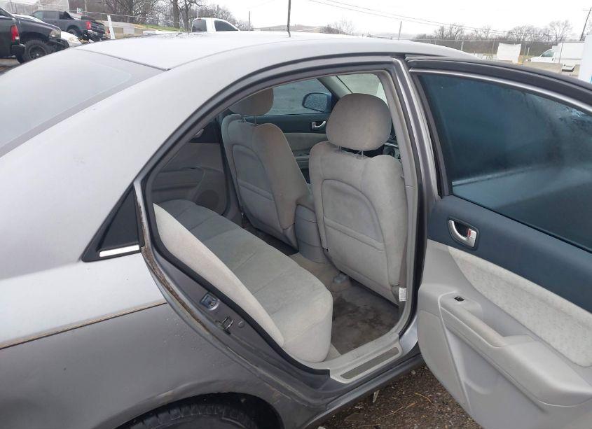 Photo 8 of 2006 Hyundai Sonata GLS V6/LX V6 (VIN 5NPEU46F56H021323)