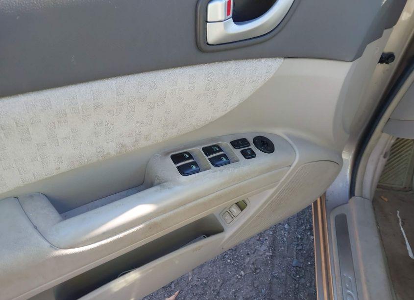 Photo 14 of 2006 Hyundai Sonata GLS V6/LX V6 (VIN 5NPEU46F56H048053)