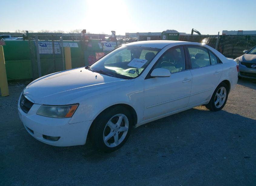 Photo 2 of 2008 Hyundai Sonata LIMITED V6/SE V6 (VIN 5NPEU46F58H400390)
