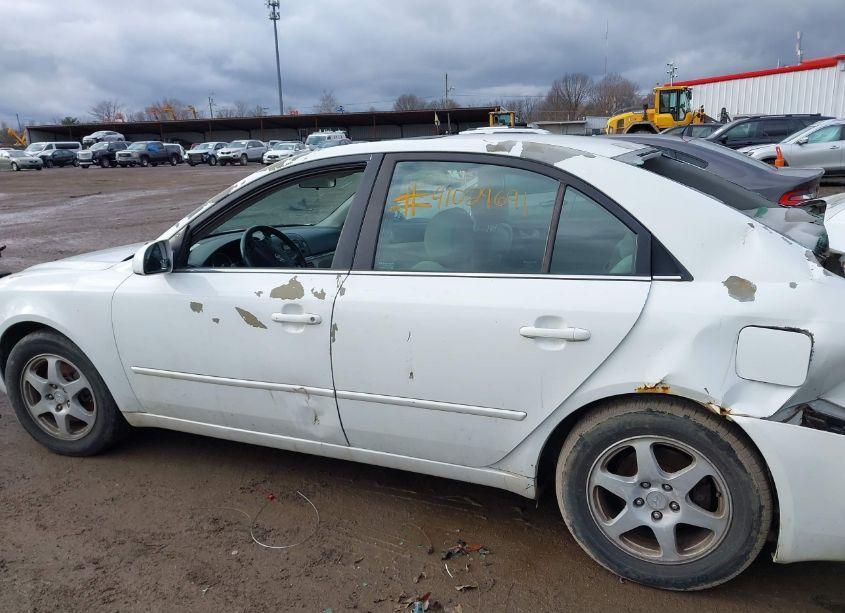 Photo 14 of 2007 Hyundai Sonata LIMITED/SE V6 (VIN 5NPEU46F67H188047)