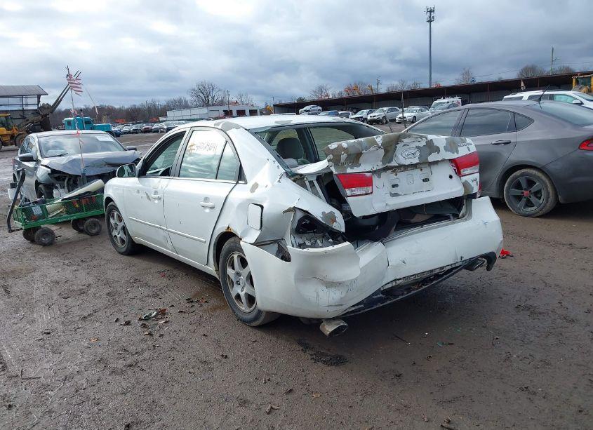 Photo 3 of 2007 Hyundai Sonata LIMITED/SE V6 (VIN 5NPEU46F67H188047)