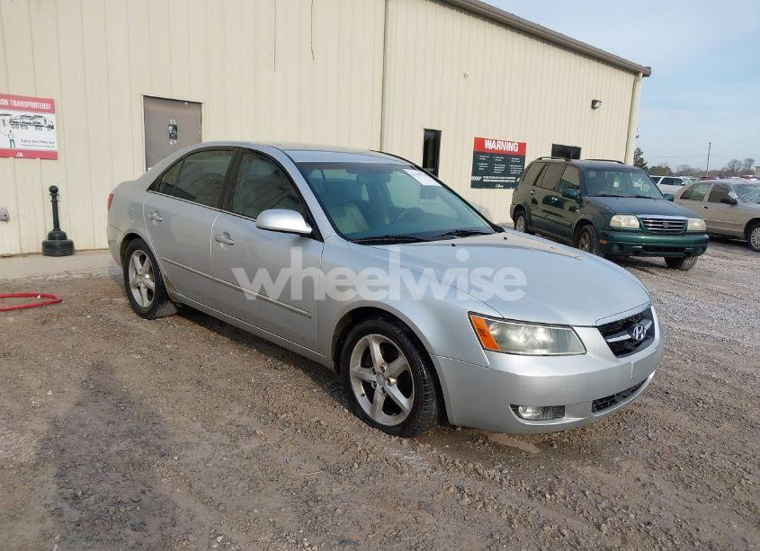 2007 Hyundai Sonata LIMITED/SE V6 (VIN 5NPEU46F67H220852) main photo