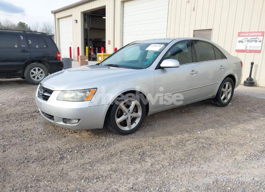 Photo 2 of 2007 Hyundai Sonata LIMITED/SE V6 (VIN 5NPEU46F67H220852)