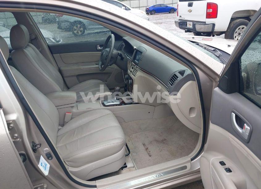 Photo 5 of 2006 Hyundai Sonata GLS V6/LX V6 (VIN 5NPEU46F76H050208)