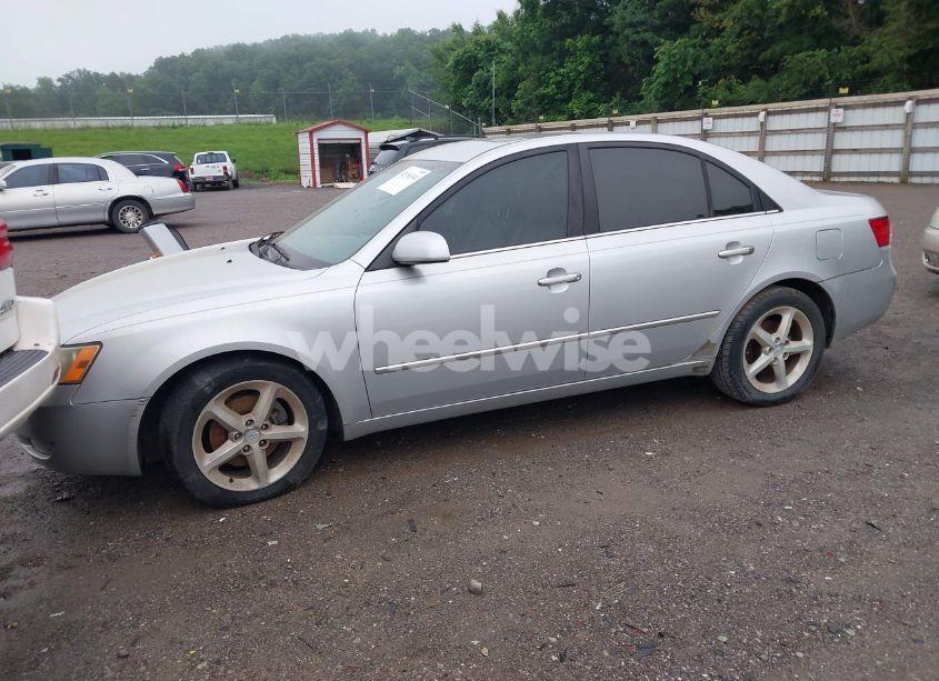 Photo 2 of 2007 Hyundai Sonata SE/LIMITED (VIN 5NPEU46F77H209567)