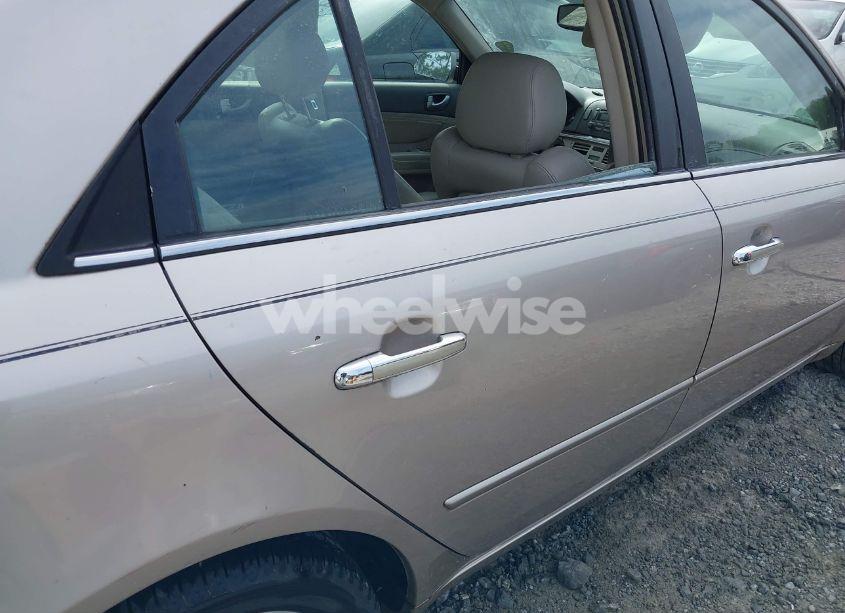 Photo 16 of 2006 Hyundai Sonata GLS V6/LX V6 (VIN 5NPEU46F86H041470)