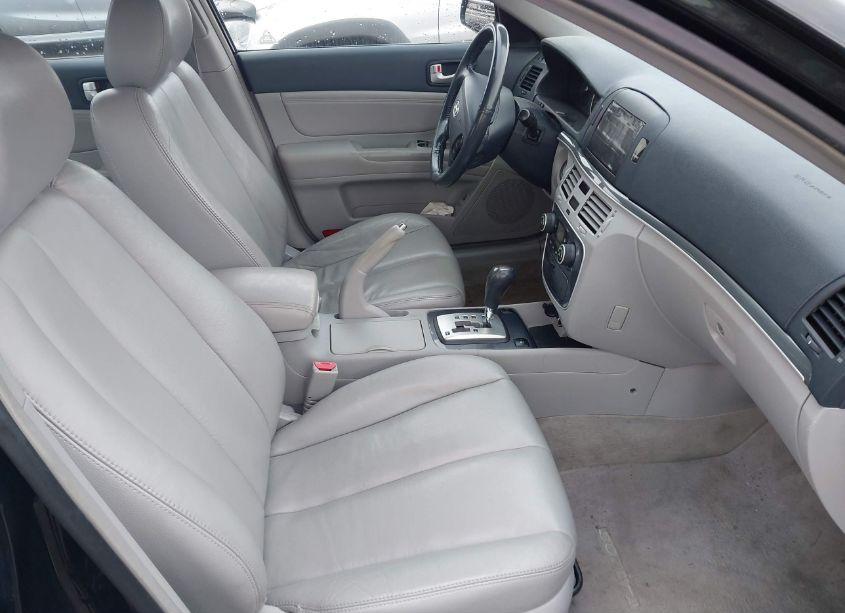 Photo 5 of 2006 Hyundai Sonata GLS V6/LX V6 (VIN 5NPEU46F86H134781)