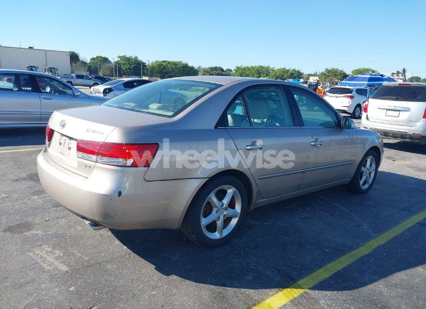 Photo 4 of 2006 Hyundai Sonata GLS V6/LX V6 (VIN 5NPEU46F96H002516)